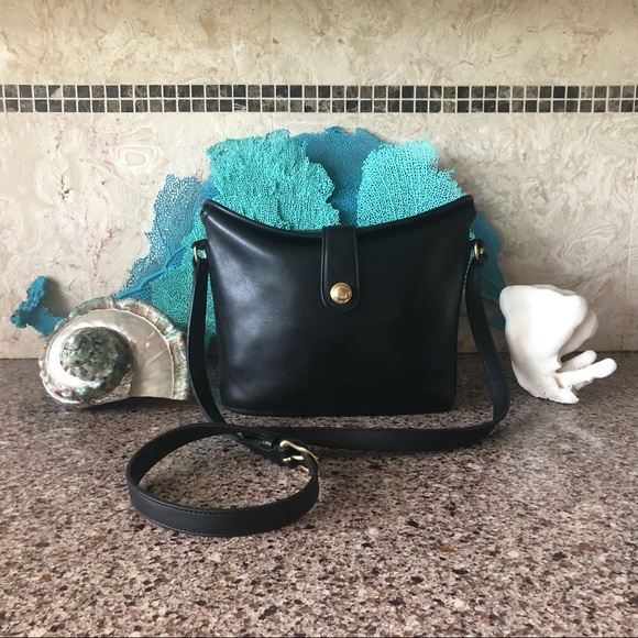 Coach Handbags - RARE Vintage Leather Coach Binocular Bag #9853